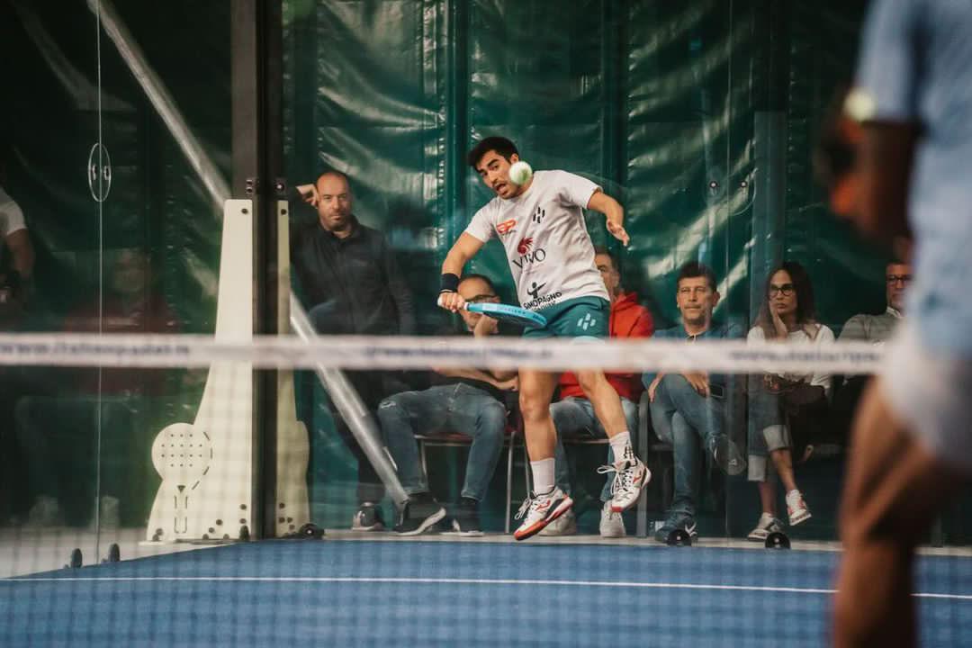 Mauro Augustin Salandro in azione - partita padel 6